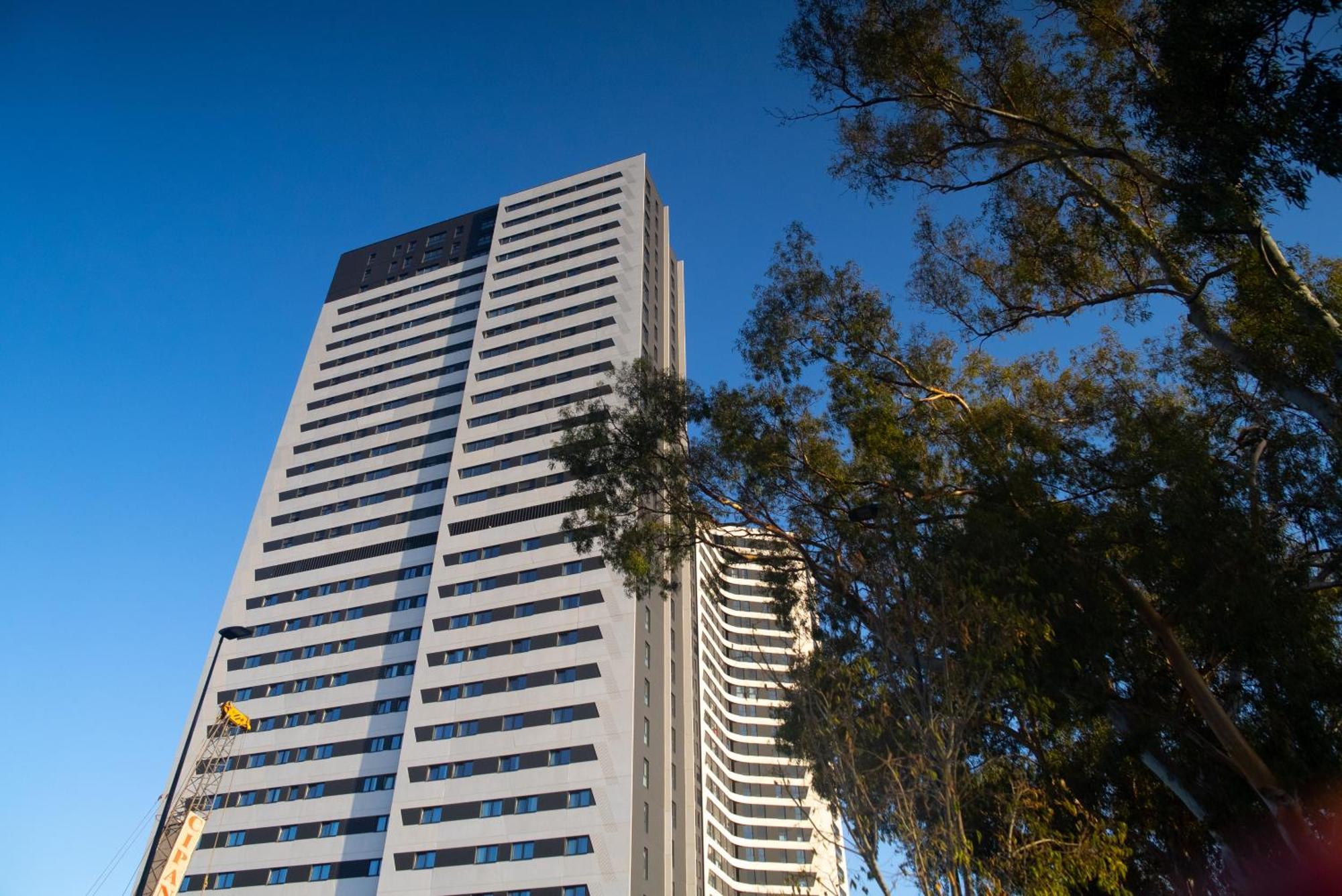 Urban Sky Torre Martiricos Apartamento *